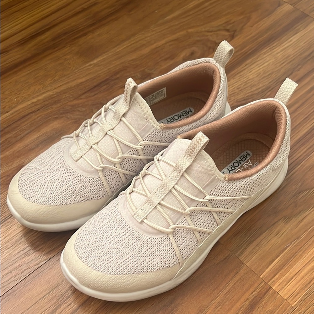 Skechers Slip on Women's Cream Pink Nude Sneakers